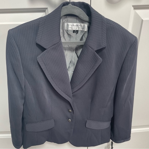 Tahari ASL Jackets & Blazers - NWT Tahari Steel Grey White Pinstripe 3/4 Sleeve 3 Button Lined Blazer Jacket